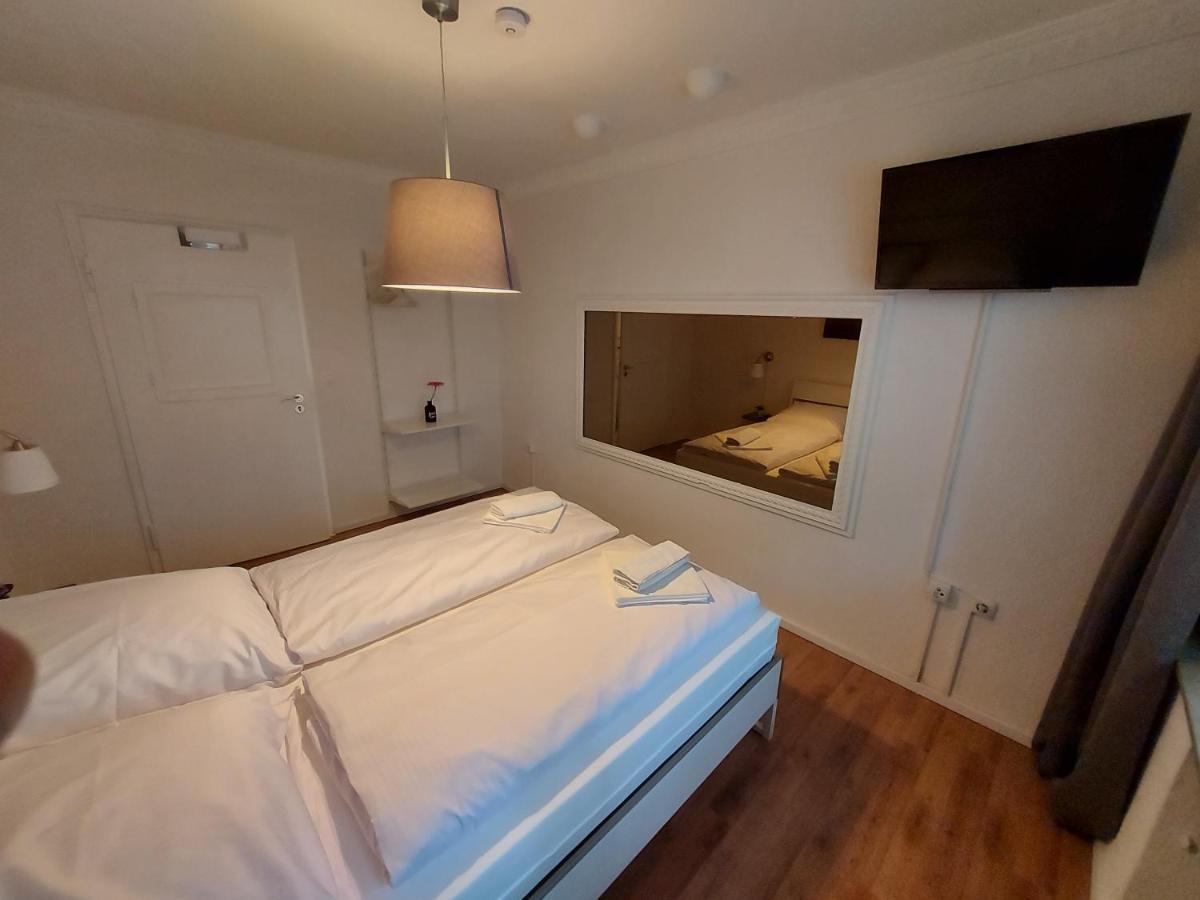 Overnight Apartment كولونيا المظهر الخارجي الصورة