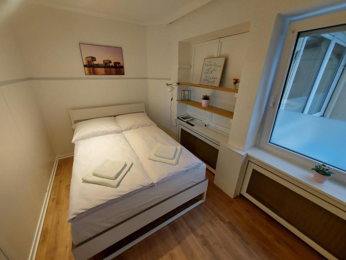 Overnight Apartment كولونيا المظهر الخارجي الصورة