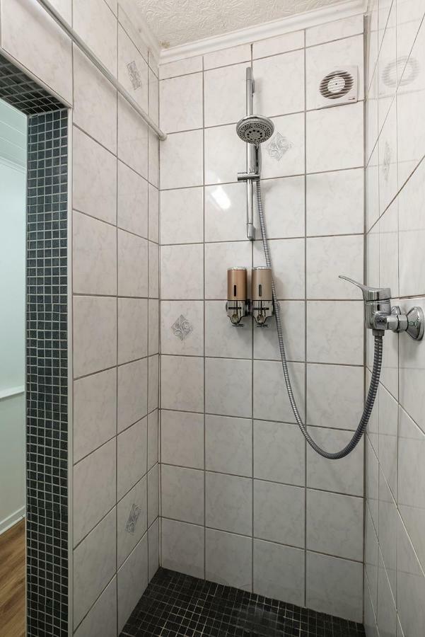 Overnight Apartment كولونيا المظهر الخارجي الصورة
